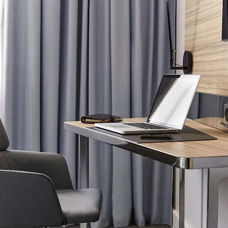 Hotel Novotel Centre Gare Montparnasse Parigi