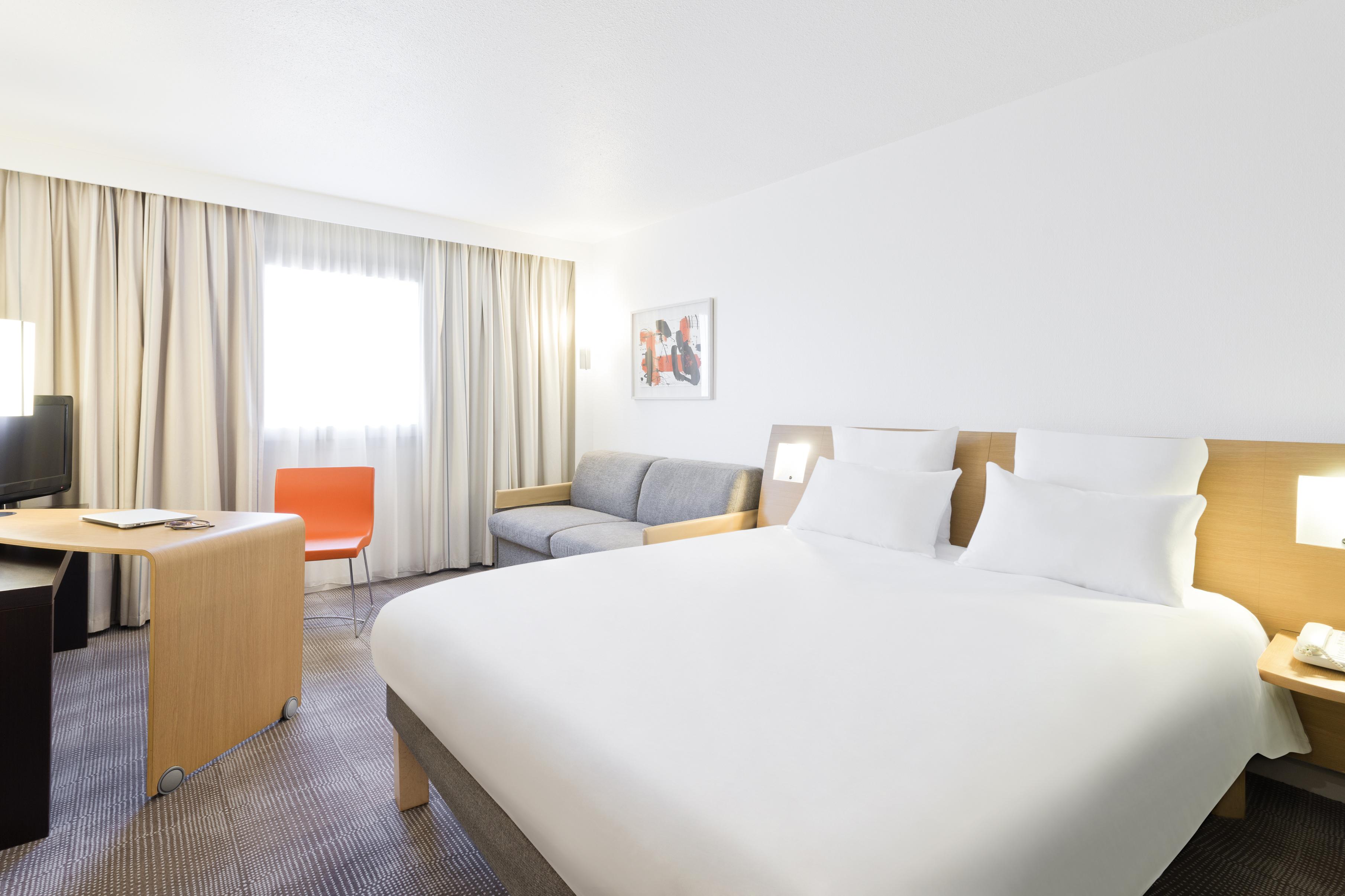 Novotel Centre Gare Montparnasse Hotel 4*