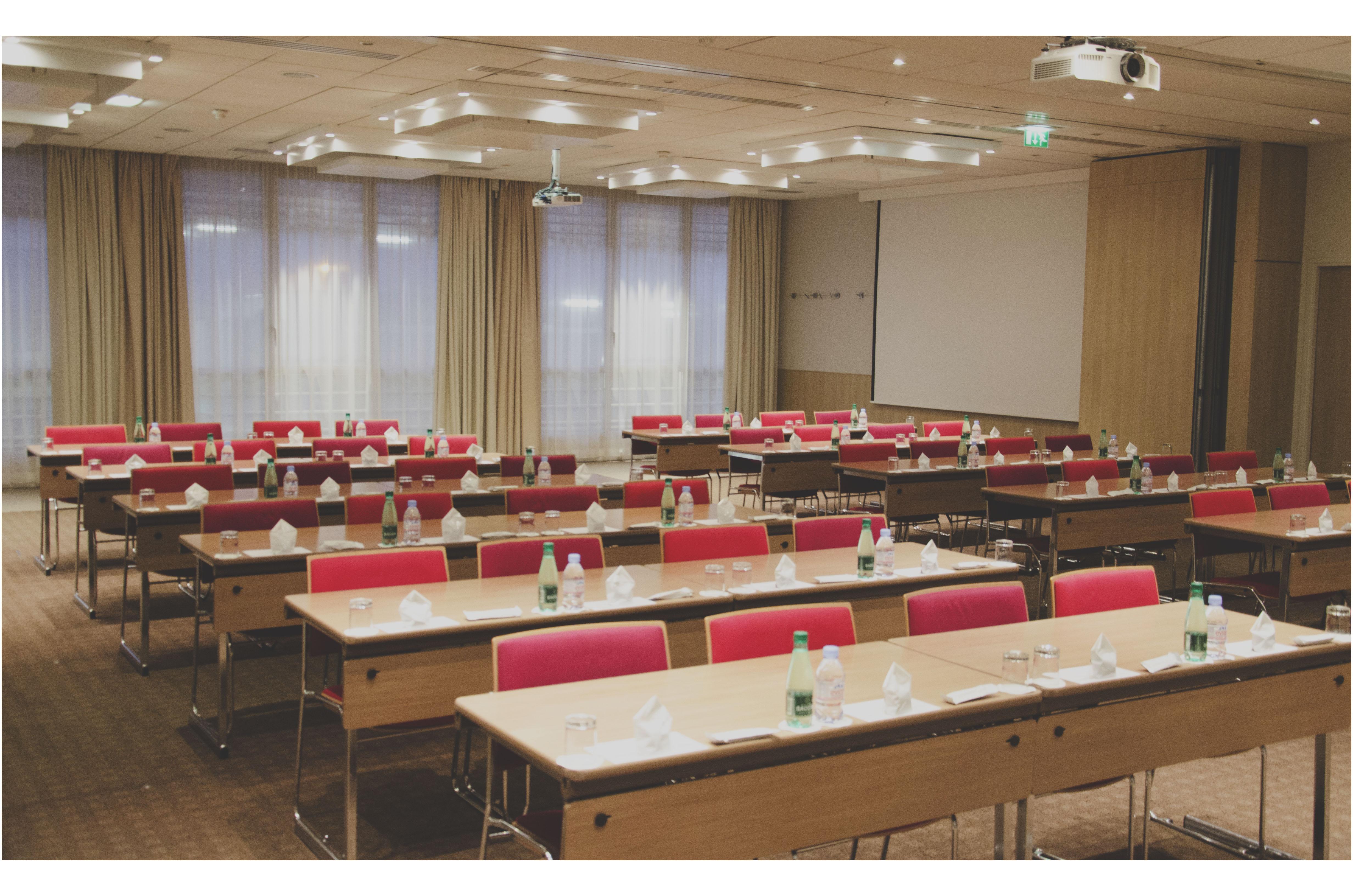 Novotel Centre Gare Montparnasse Hotel