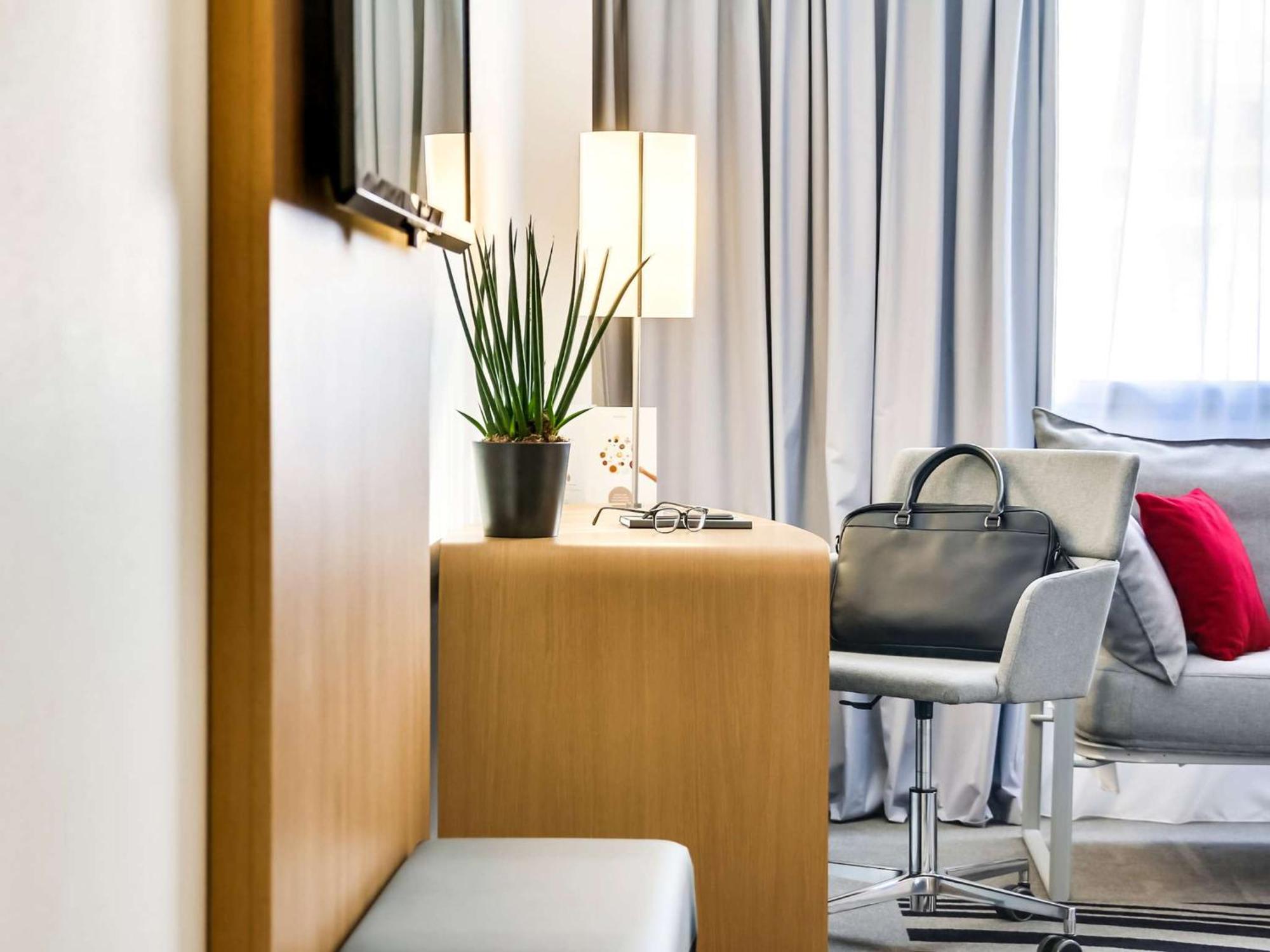 Novotel Centre Gare Montparnasse 4* Parigi