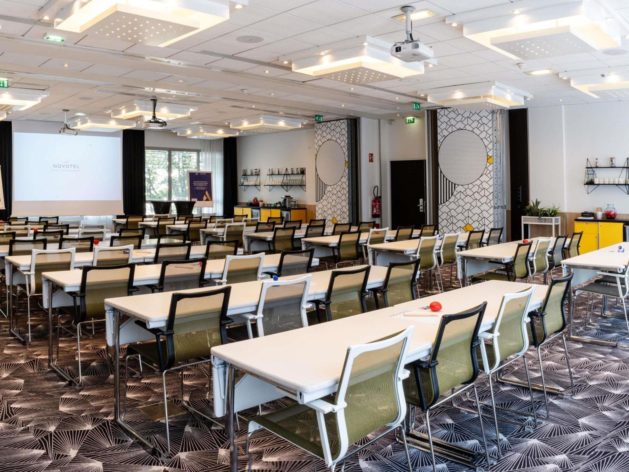 Novotel Centre Gare Montparnasse Hotel