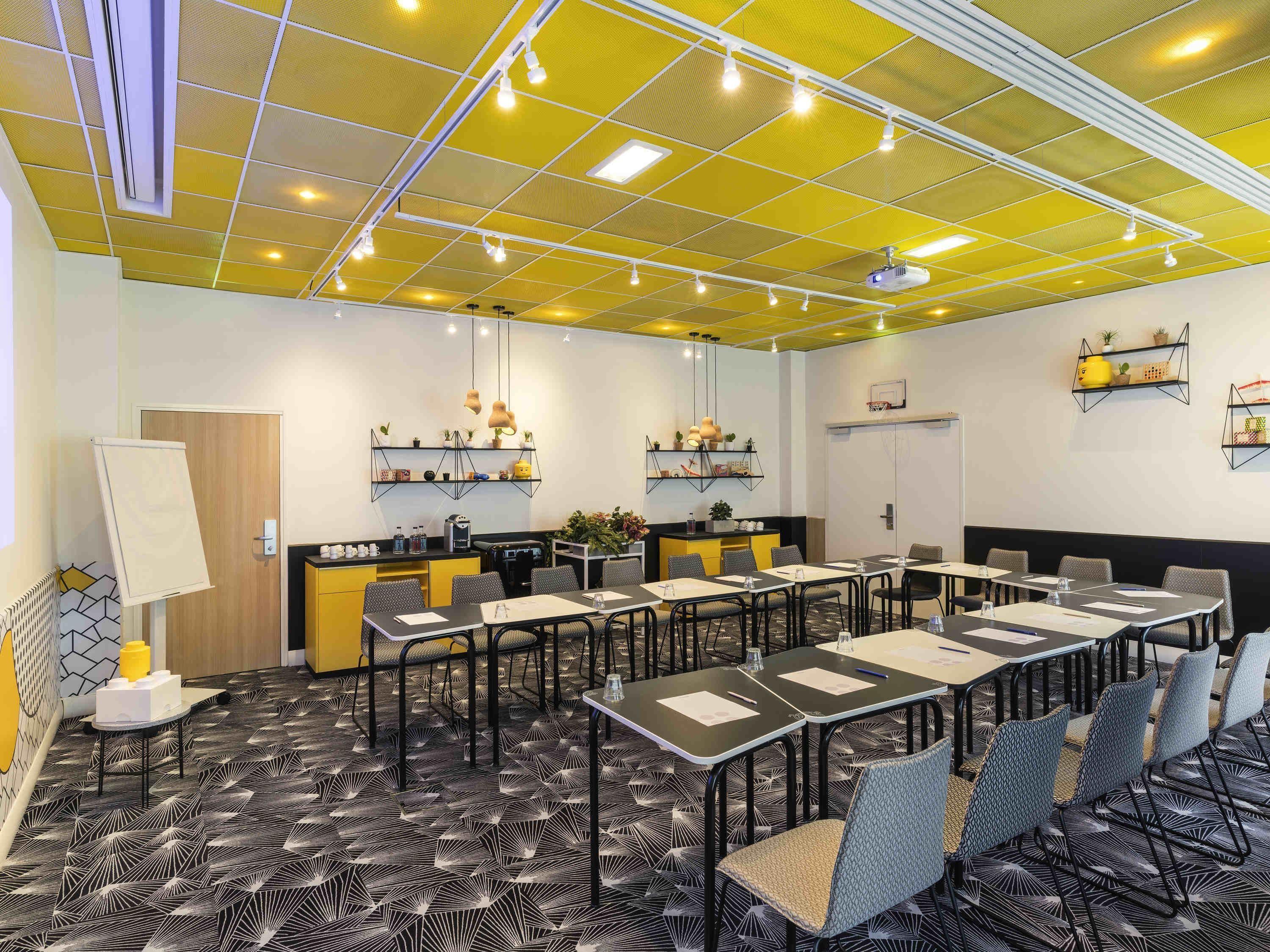 Novotel Centre Gare Montparnasse Hotel 4*