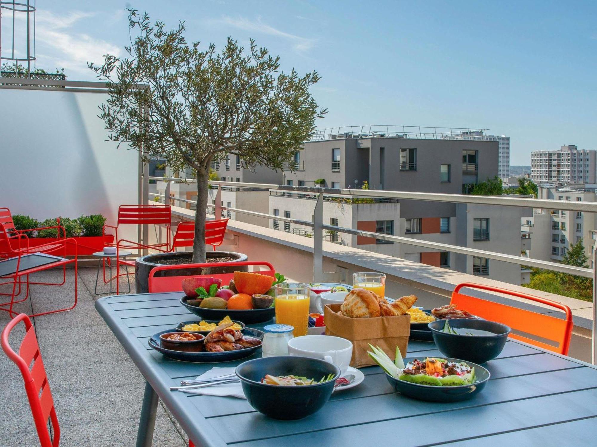 Novotel Centre Gare Montparnasse Hotel 4*