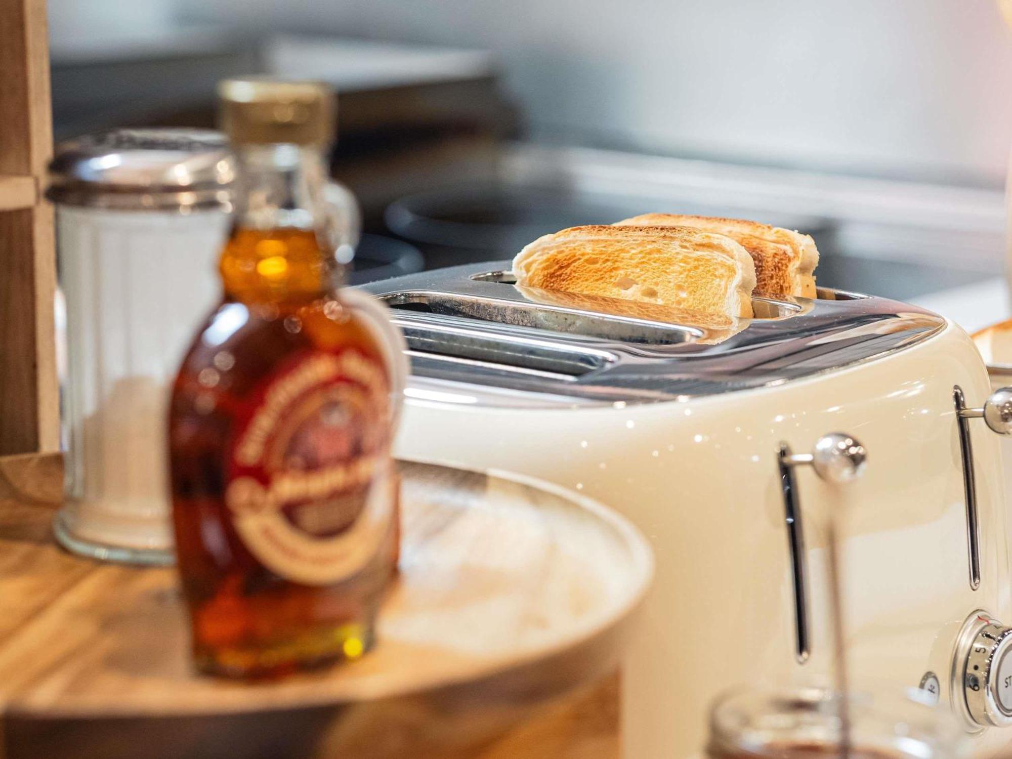 Novotel Centre Gare Montparnasse 4*