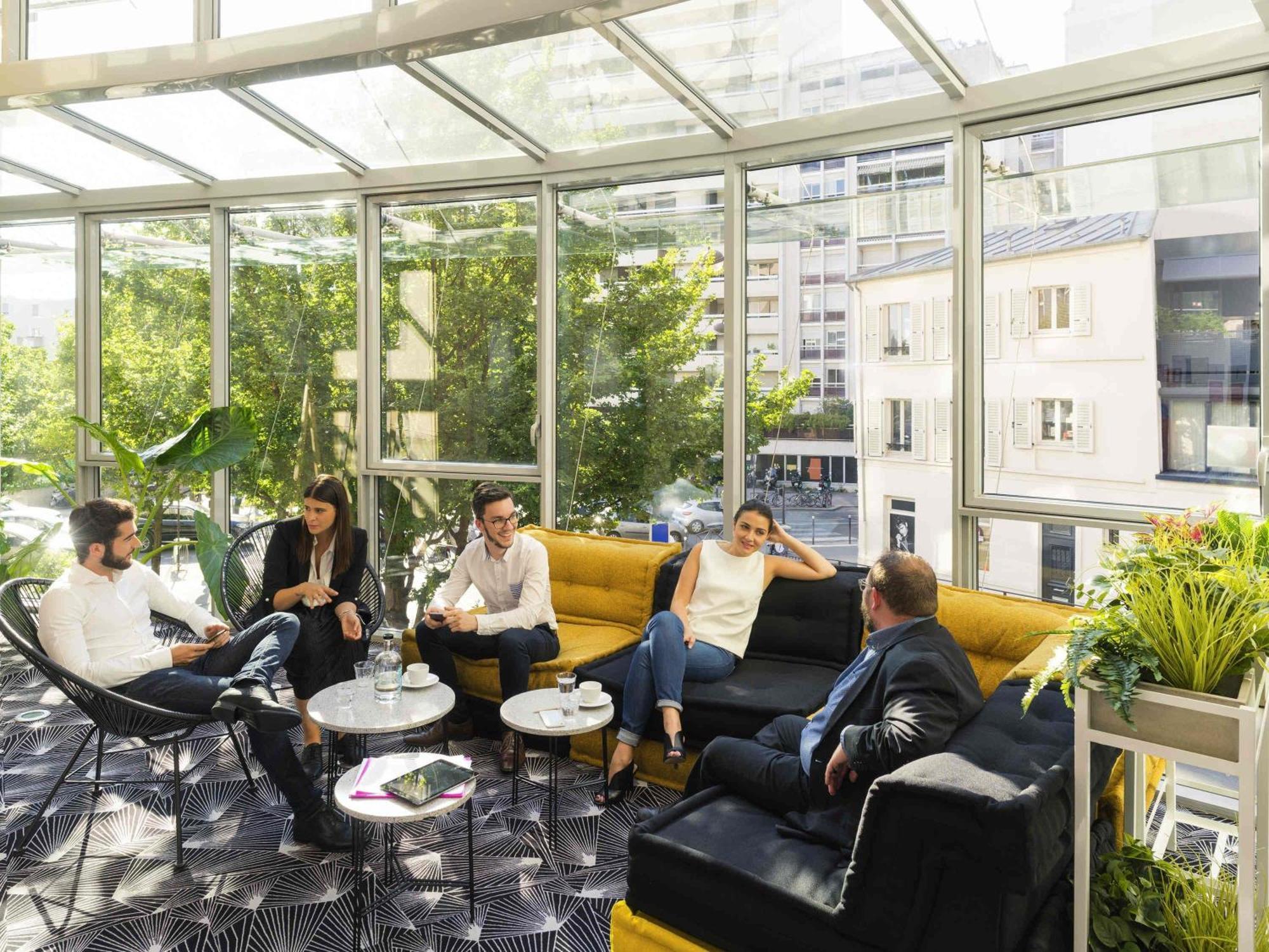 Novotel Centre Gare Montparnasse 4*