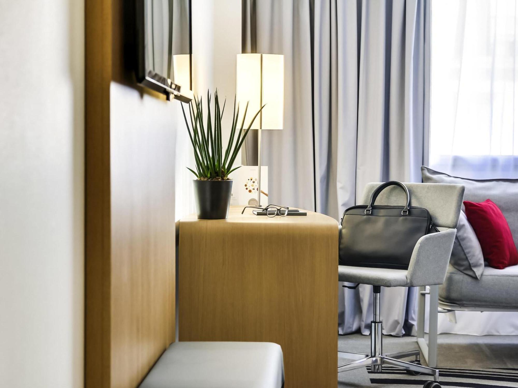 Novotel Centre Gare Montparnasse Hotel 4*
