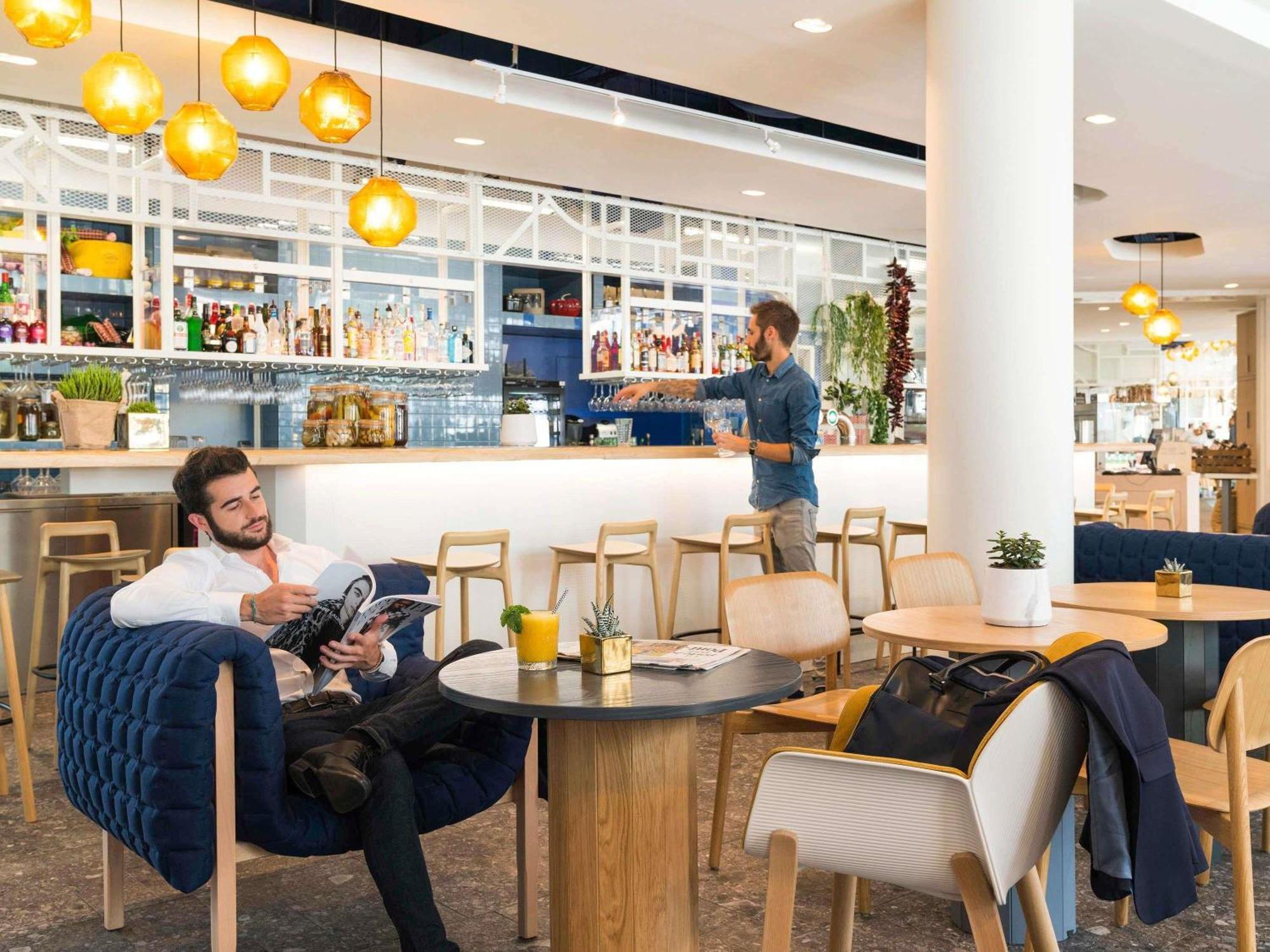 Novotel Centre Gare Montparnasse 4*